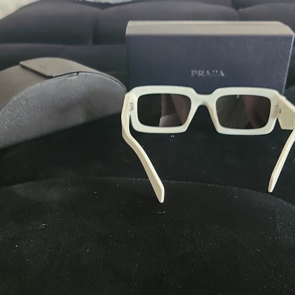 Prada White and Black Sunglasses - Picture 5 of 7